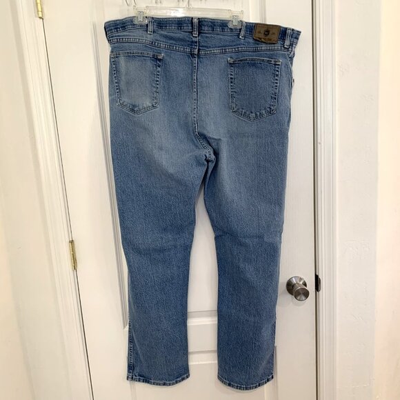 Wrangler Premium Jeans Regular Fit Light Wash Blue Denim Men's Size 44 x 32 - Picture 2 of 9